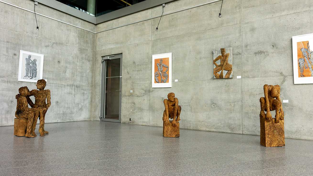 Skulpturen im MDR Funkhaus