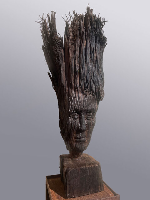 Skulpturen aus Holz mit der Kettensäge